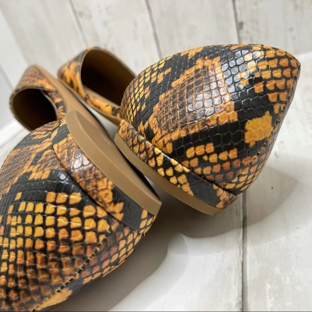 Steve Madden Genius d’Orsay in Yellow Snake Flat - Picture 2 of 13